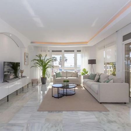 Eden Costa Lago Primera Linea De Mar Torremolinos Buitenkant foto