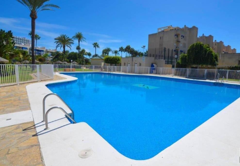 Eden Costa Lago Primera Linea De Mar Torremolinos Buitenkant foto