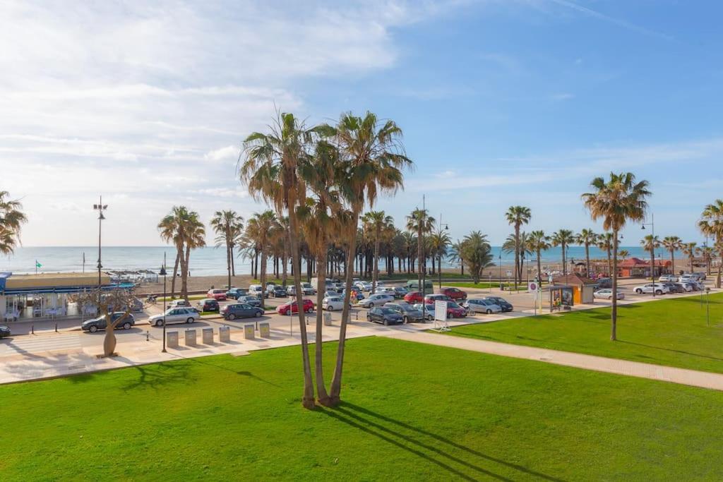 Eden Costa Lago Primera Linea De Mar Torremolinos Buitenkant foto