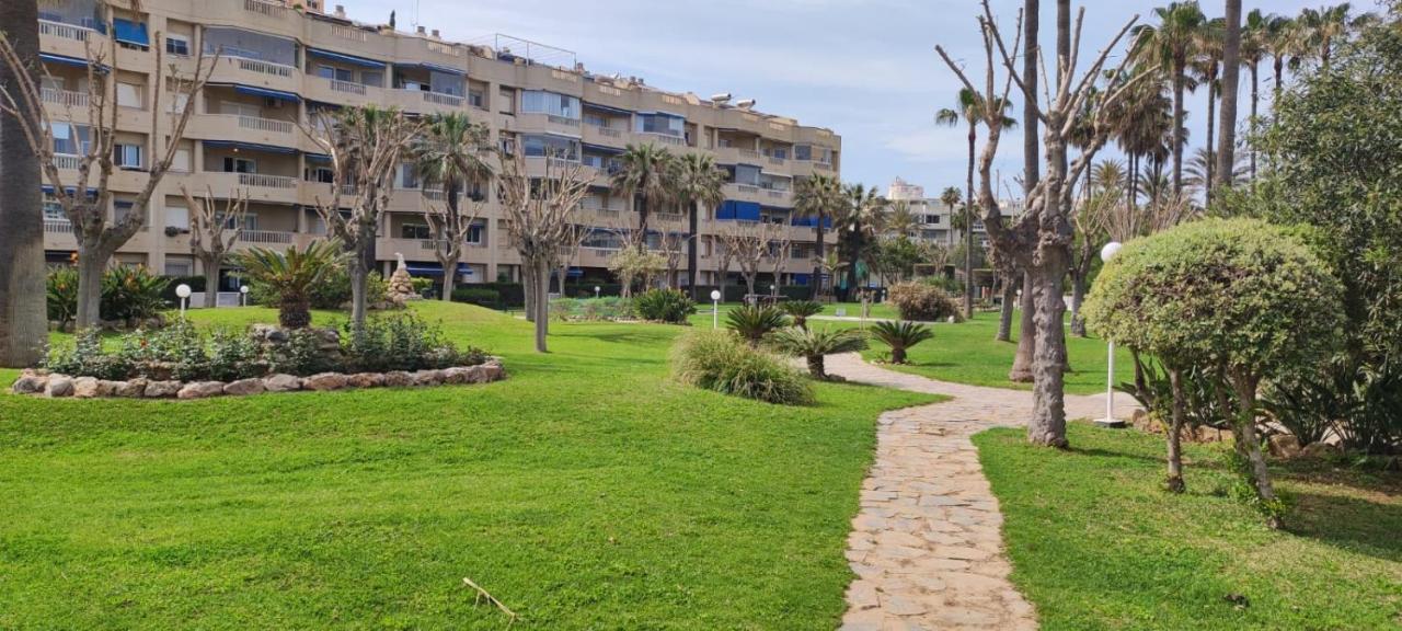 Eden Costa Lago Primera Linea De Mar Torremolinos Buitenkant foto