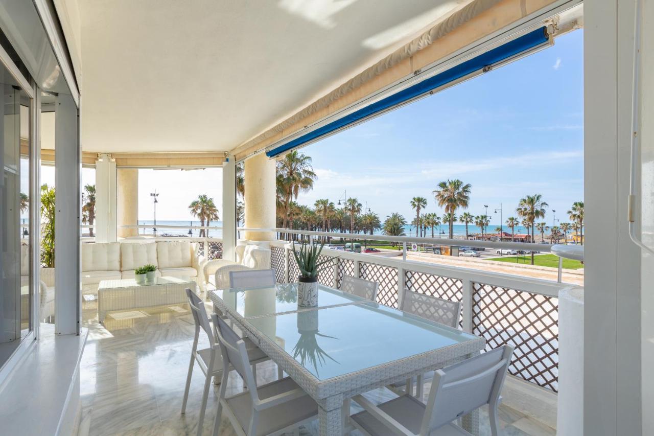 Eden Costa Lago Primera Linea De Mar Torremolinos Buitenkant foto